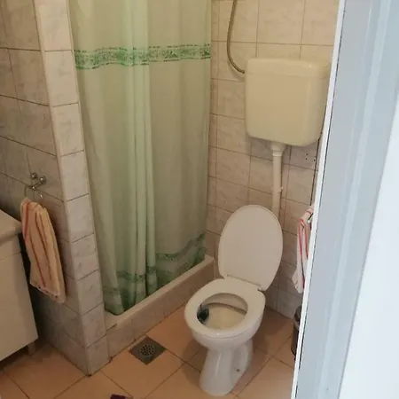 Apartman Ugrinic * Tkon
